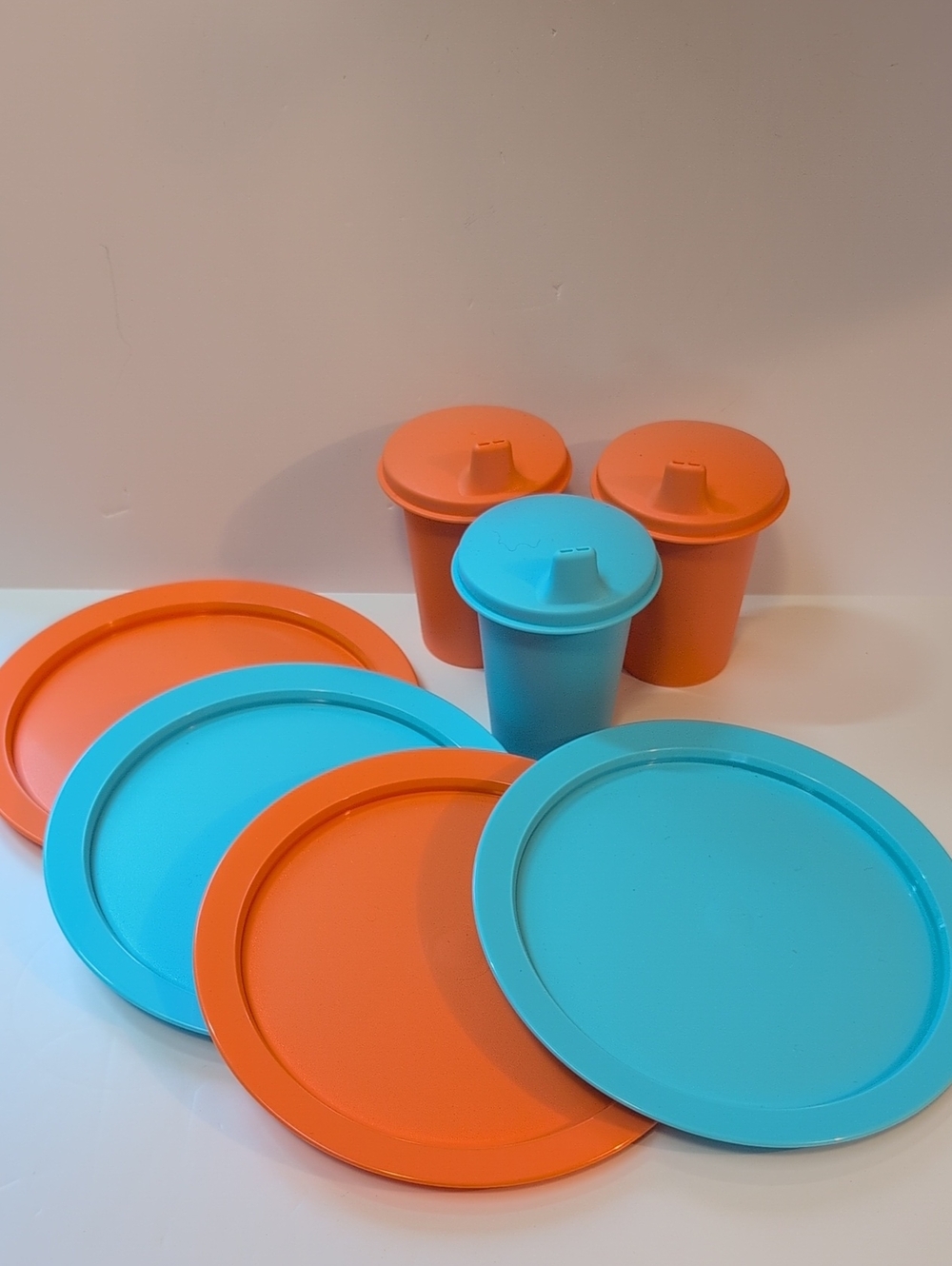 Tupperware®️ Plates & Bell Tumblers With Sipper Seals